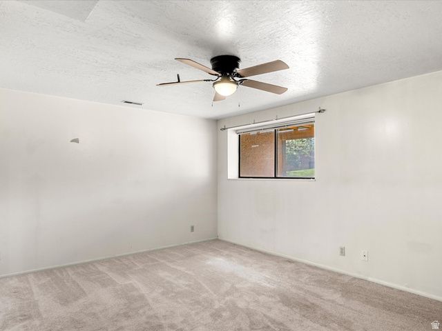 5673 S ASPEN CT, South Ogden, UT 84403