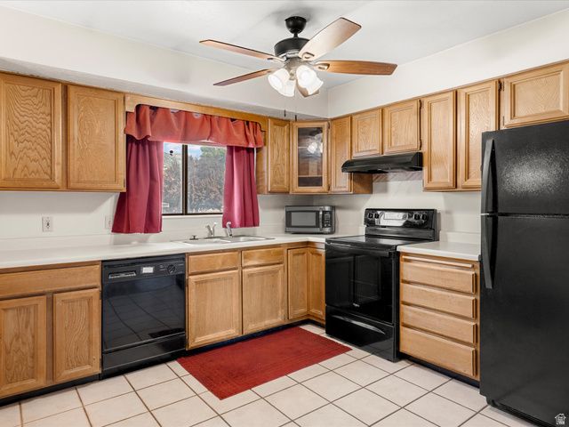 5673 S ASPEN CT, South Ogden, UT 84403