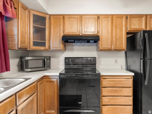 5673 S ASPEN CT, South Ogden, UT 84403