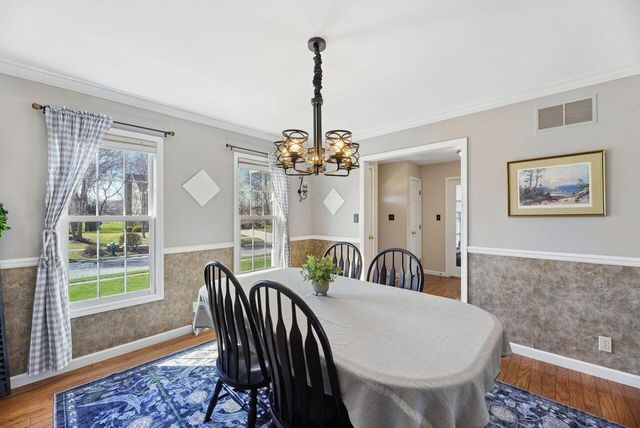 529 Windridge Drive, Chesterton, IN 46304