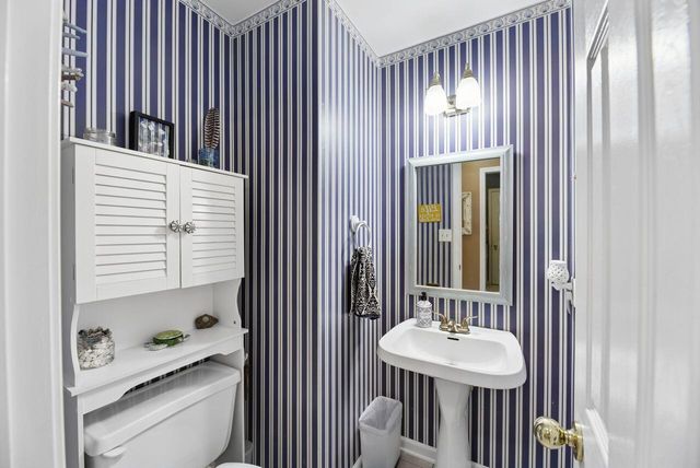 529 Windridge Drive, Chesterton, IN 46304