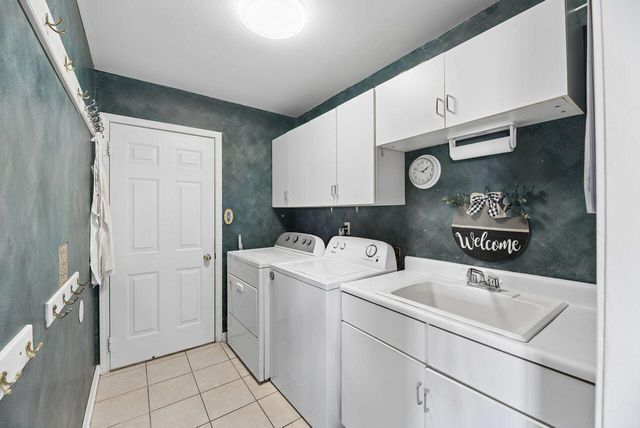 529 Windridge Drive, Chesterton, IN 46304