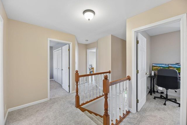 529 Windridge Drive, Chesterton, IN 46304