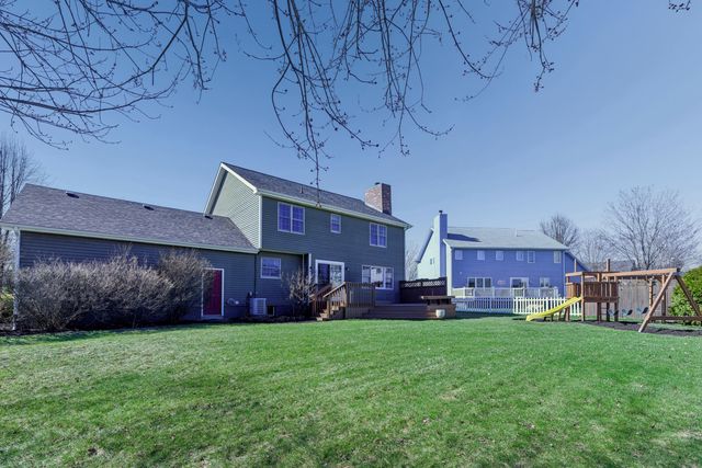 529 Windridge Drive, Chesterton, IN 46304