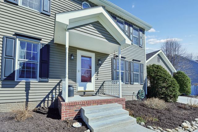 529 Windridge Drive, Chesterton, IN 46304