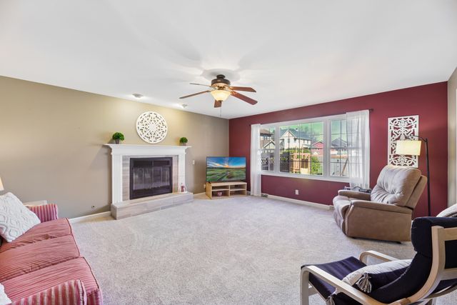 529 Windridge Drive, Chesterton, IN 46304