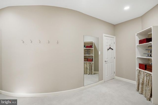 1133 SPRINGVALE RD, Great Falls, VA 22066