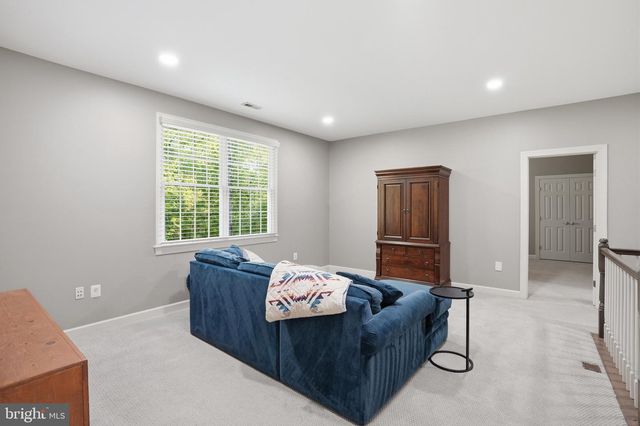 1133 SPRINGVALE RD, Great Falls, VA 22066