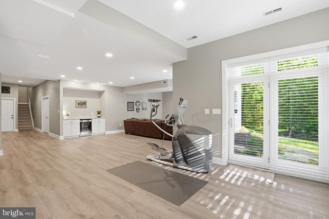 1133 SPRINGVALE RD, Great Falls, VA 22066