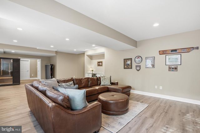 1133 SPRINGVALE RD, Great Falls, VA 22066