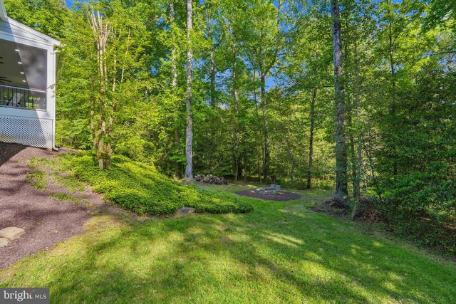 1133 SPRINGVALE RD, Great Falls, VA 22066