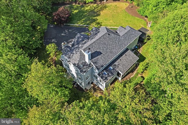 1133 SPRINGVALE RD, Great Falls, VA 22066
