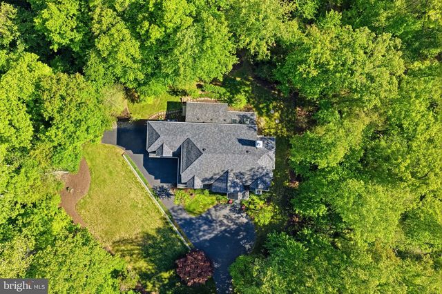 1133 SPRINGVALE RD, Great Falls, VA 22066