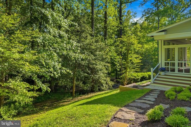 1133 SPRINGVALE RD, Great Falls, VA 22066