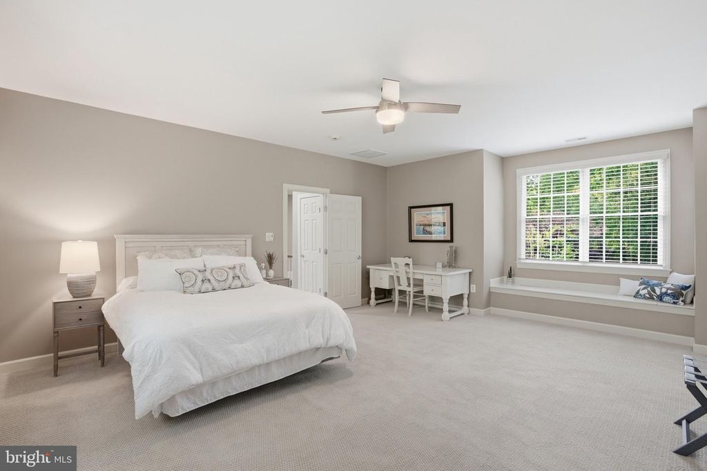 Image 53 of property listing at 1133 SPRINGVALE RD, Great Falls, VA 22066