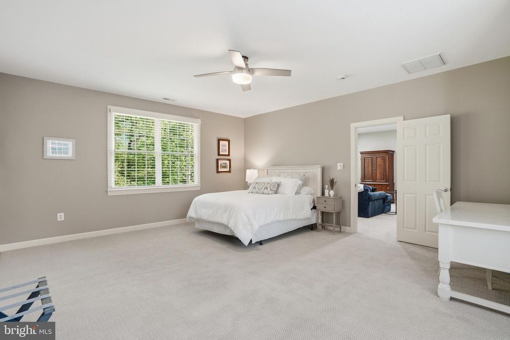 Image 54 of property listing at 1133 SPRINGVALE RD, Great Falls, VA 22066
