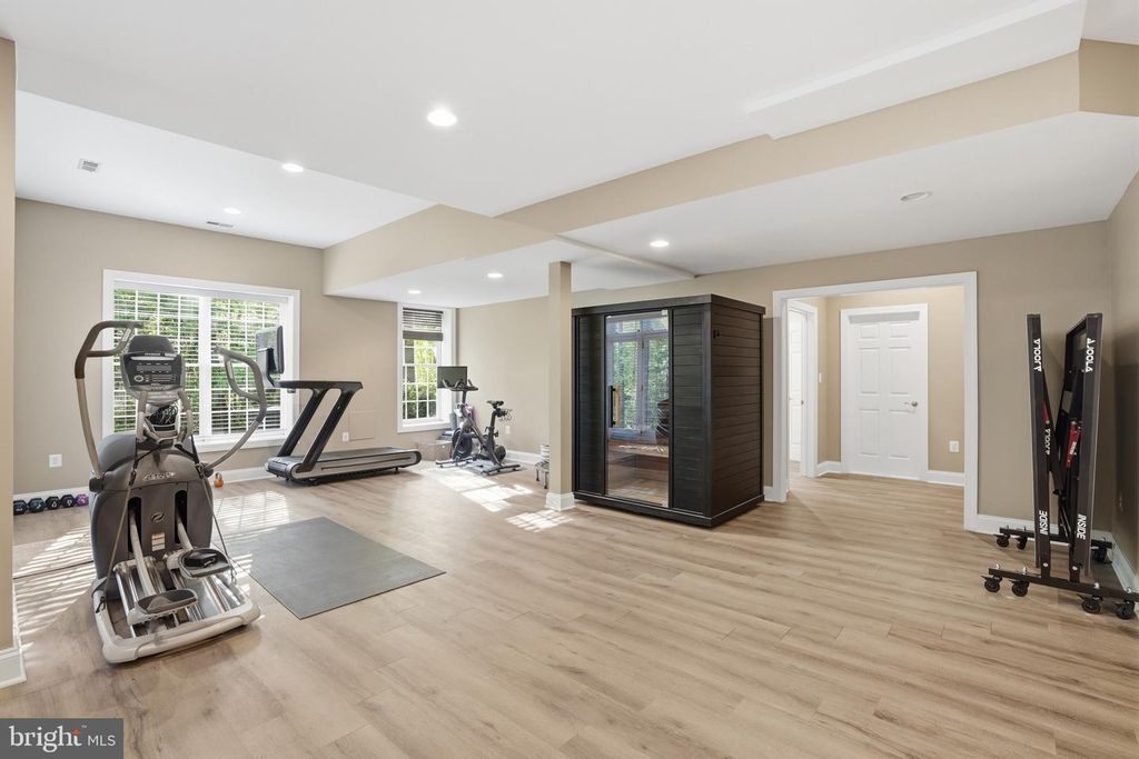 Image 66 of property listing at 1133 SPRINGVALE RD, Great Falls, VA 22066