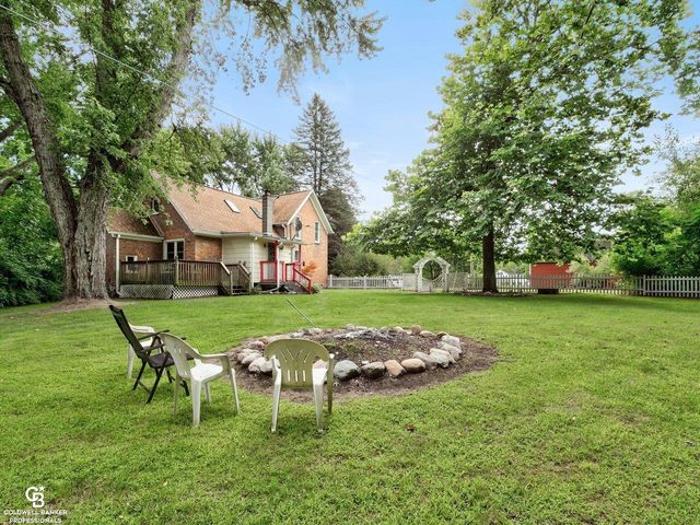 3288 Lakeshore Road, Lexington, MI 48450