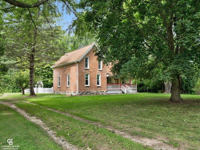 3288 Lakeshore Road, Lexington, MI 48450