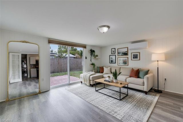 1542 Coconut DR, Fort Myers, FL 33901