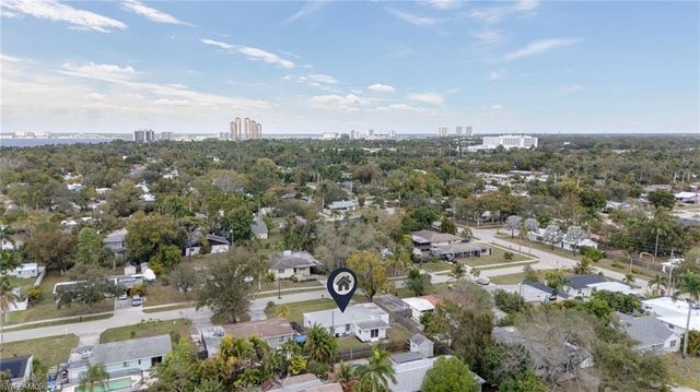 1542 Coconut DR, Fort Myers, FL 33901