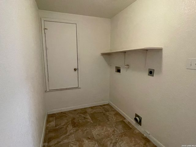 16751 Basin Oak, San Antonio, TX 78247