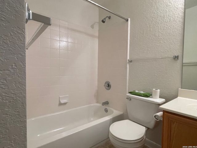 16751 Basin Oak, San Antonio, TX 78247