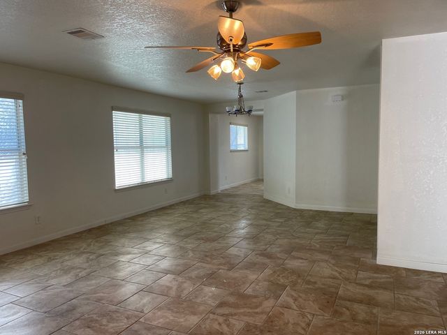 16751 Basin Oak, San Antonio, TX 78247