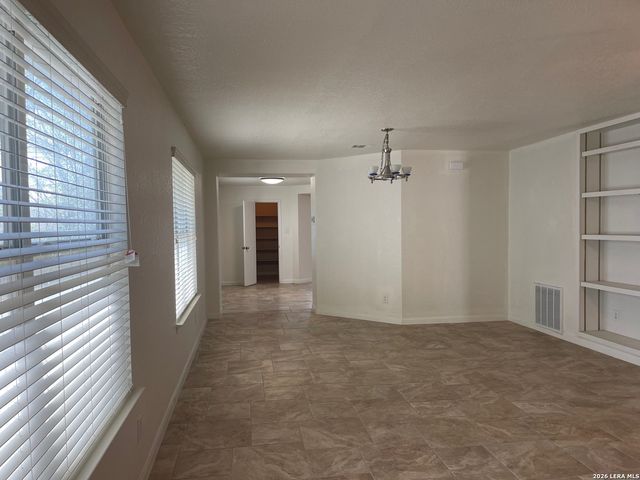 16751 Basin Oak, San Antonio, TX 78247