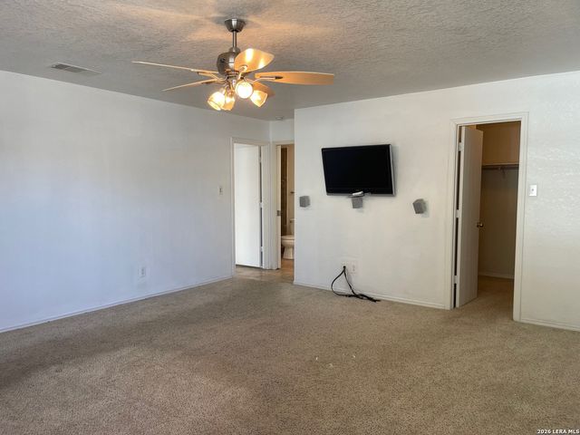 16751 Basin Oak, San Antonio, TX 78247