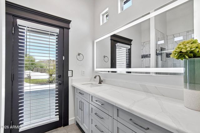 6132 W ALAMEDA Road, Glendale, AZ 85310