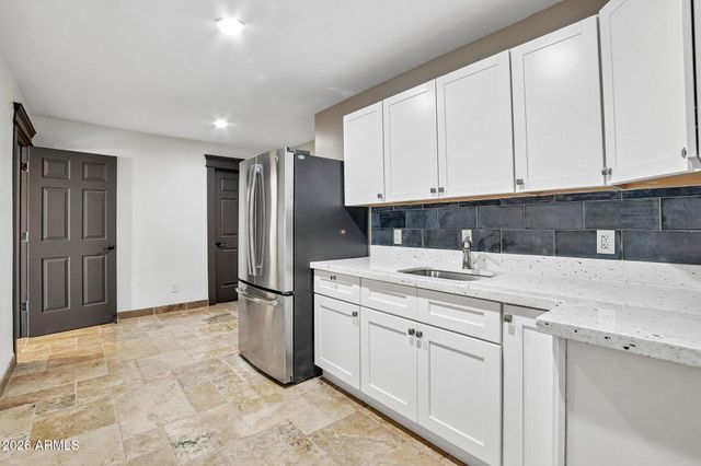6132 W ALAMEDA Road, Glendale, AZ 85310