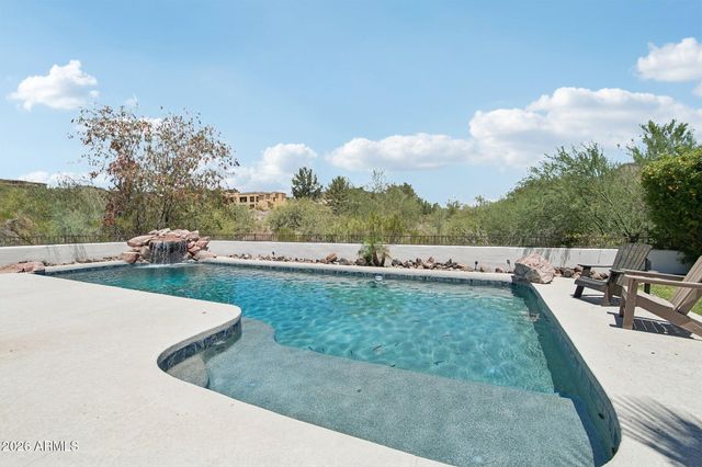 6132 W ALAMEDA Road, Glendale, AZ 85310