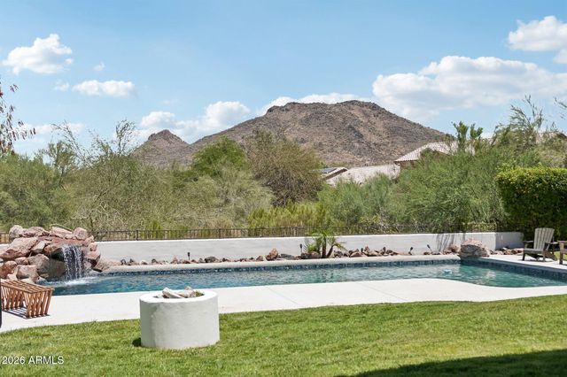 6132 W ALAMEDA Road, Glendale, AZ 85310
