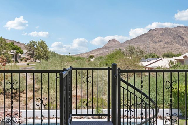 6132 W ALAMEDA Road, Glendale, AZ 85310