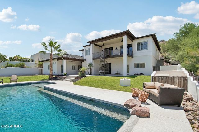 6132 W ALAMEDA Road, Glendale, AZ 85310