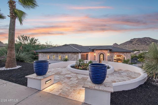 6132 W ALAMEDA Road, Glendale, AZ 85310