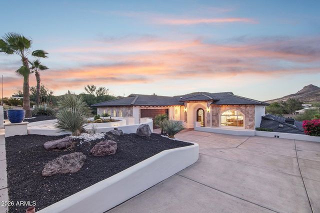 6132 W ALAMEDA Road, Glendale, AZ 85310