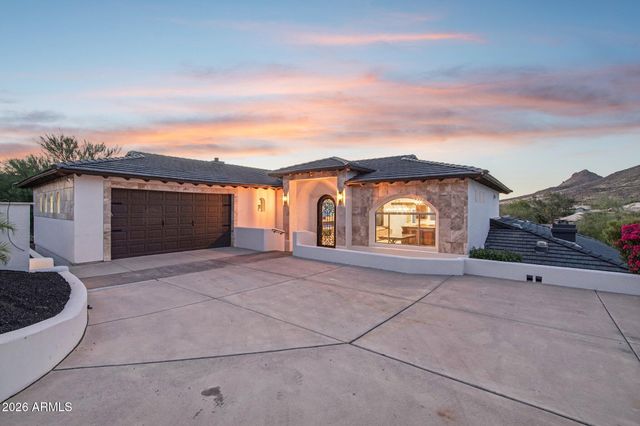 6132 W ALAMEDA Road, Glendale, AZ 85310