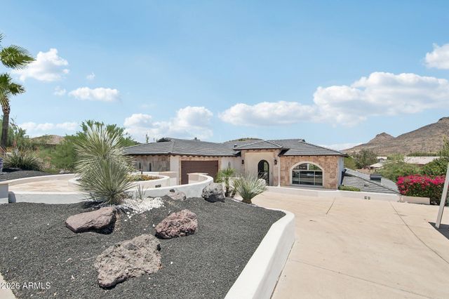 6132 W ALAMEDA Road, Glendale, AZ 85310