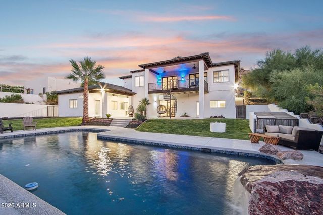 6132 W ALAMEDA Road, Glendale, AZ 85310