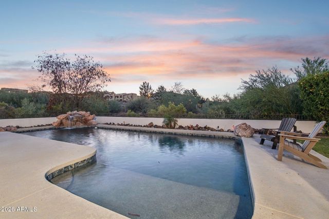 6132 W ALAMEDA Road, Glendale, AZ 85310