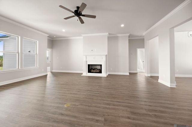 129 Sternfels Court, Thibodaux, LA 70301