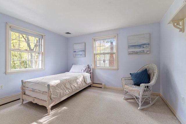 19 Dalton Road, Chelmsford, MA 01824