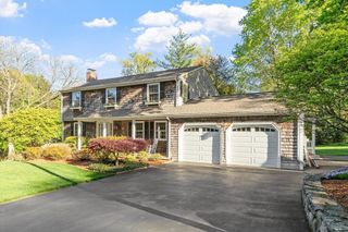 19 Dalton Road, Chelmsford, MA 01824