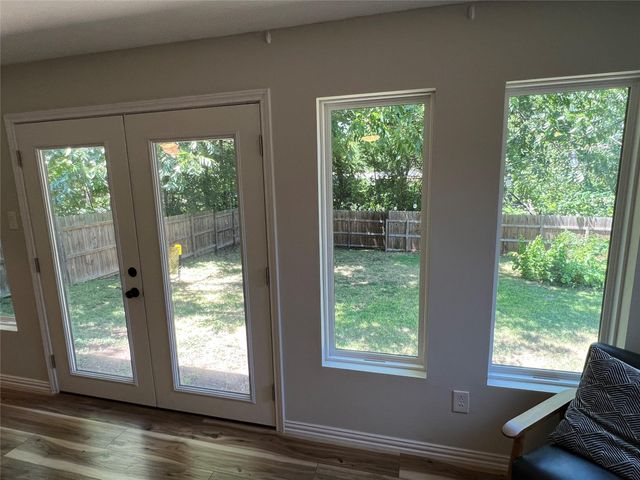 1200 Somerset Ave, Austin, TX 78753