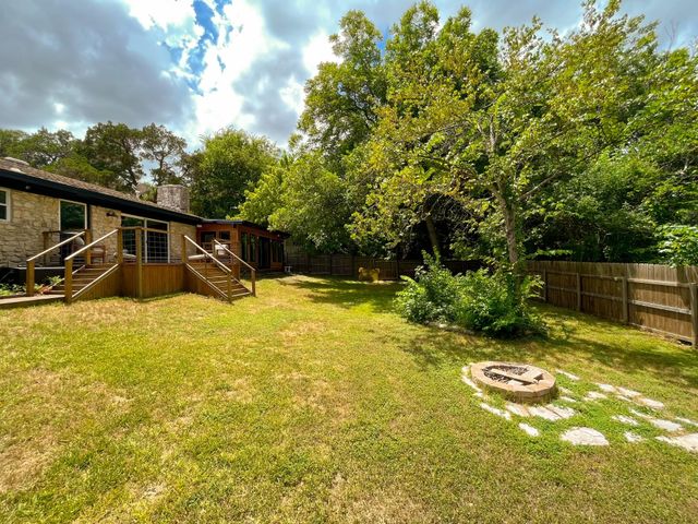 1200 Somerset Ave, Austin, TX 78753