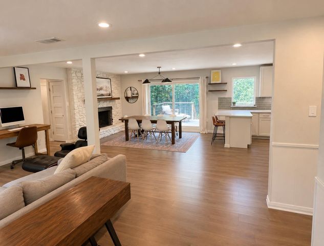 1200 Somerset Ave, Austin, TX 78753