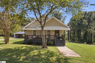 19 Clemson Street, Liberty, SC 29657
