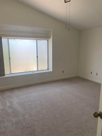 10754 Glendover Ln, San Diego, CA 92126